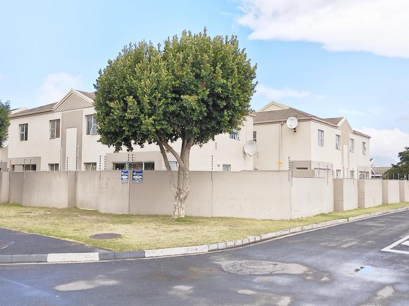 2 Bedroom Property for Sale in Goodwood Park Western Cape